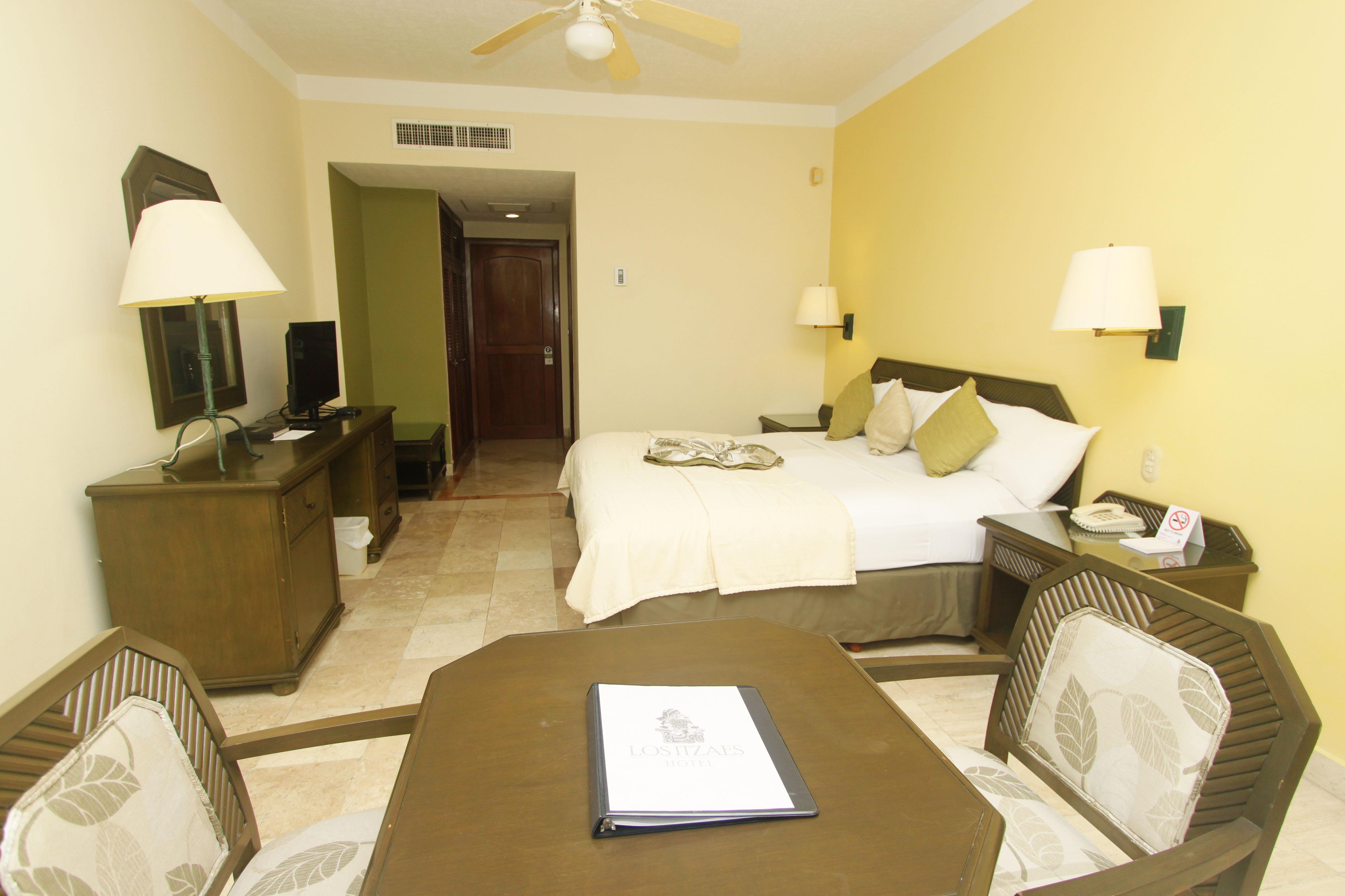 Hotel Los Itzaes Playa del Carmen Buitenkant foto